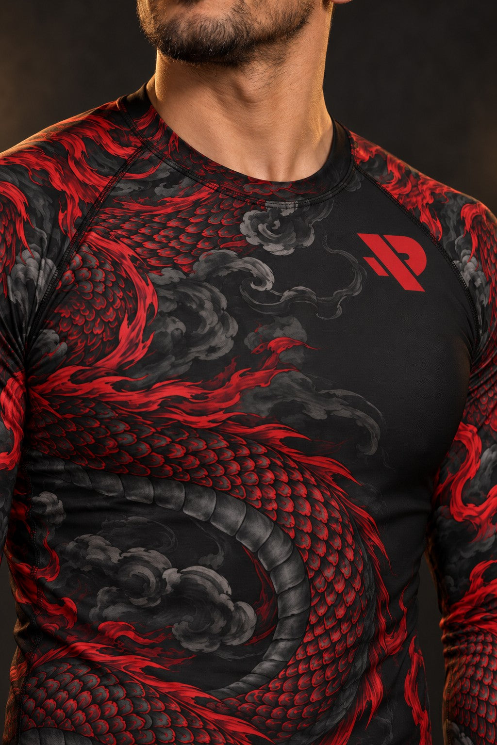 Rash guard Dragon Rouge manches longues homme, dragon japonais rouge et noir enroulé autour du buste, fond noir