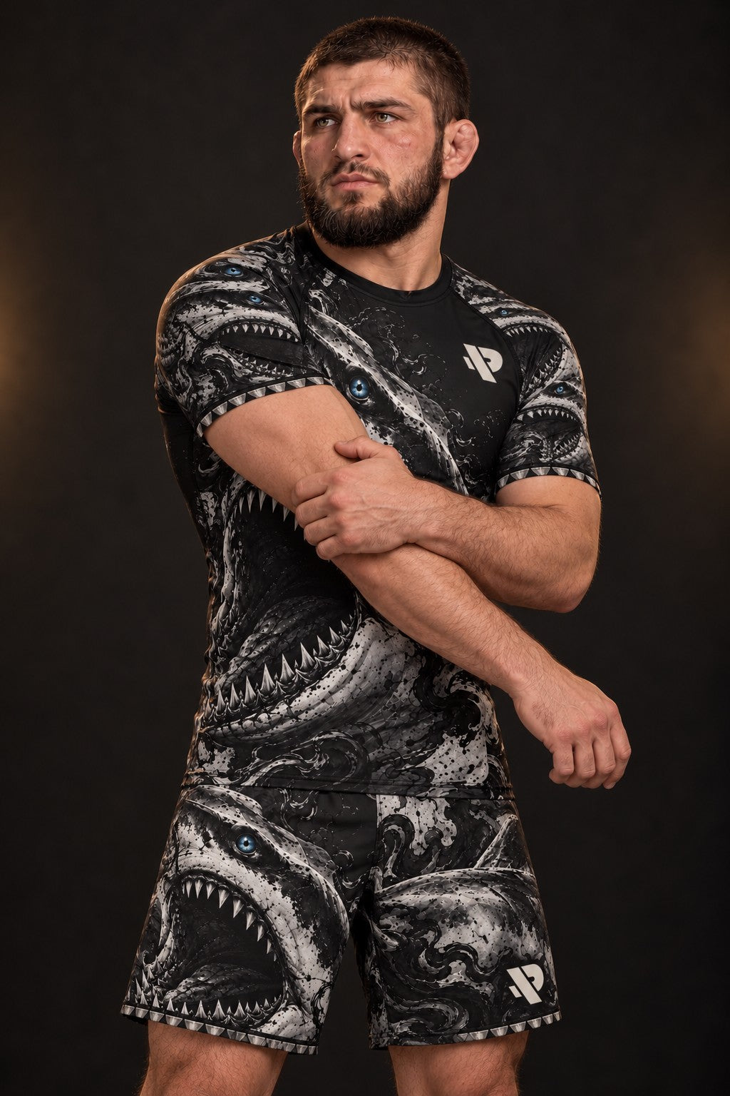 Rash guard Grand Blanc manches courtes homme, Grand requin blanc gueule ouverte sortant d'une fumée noire