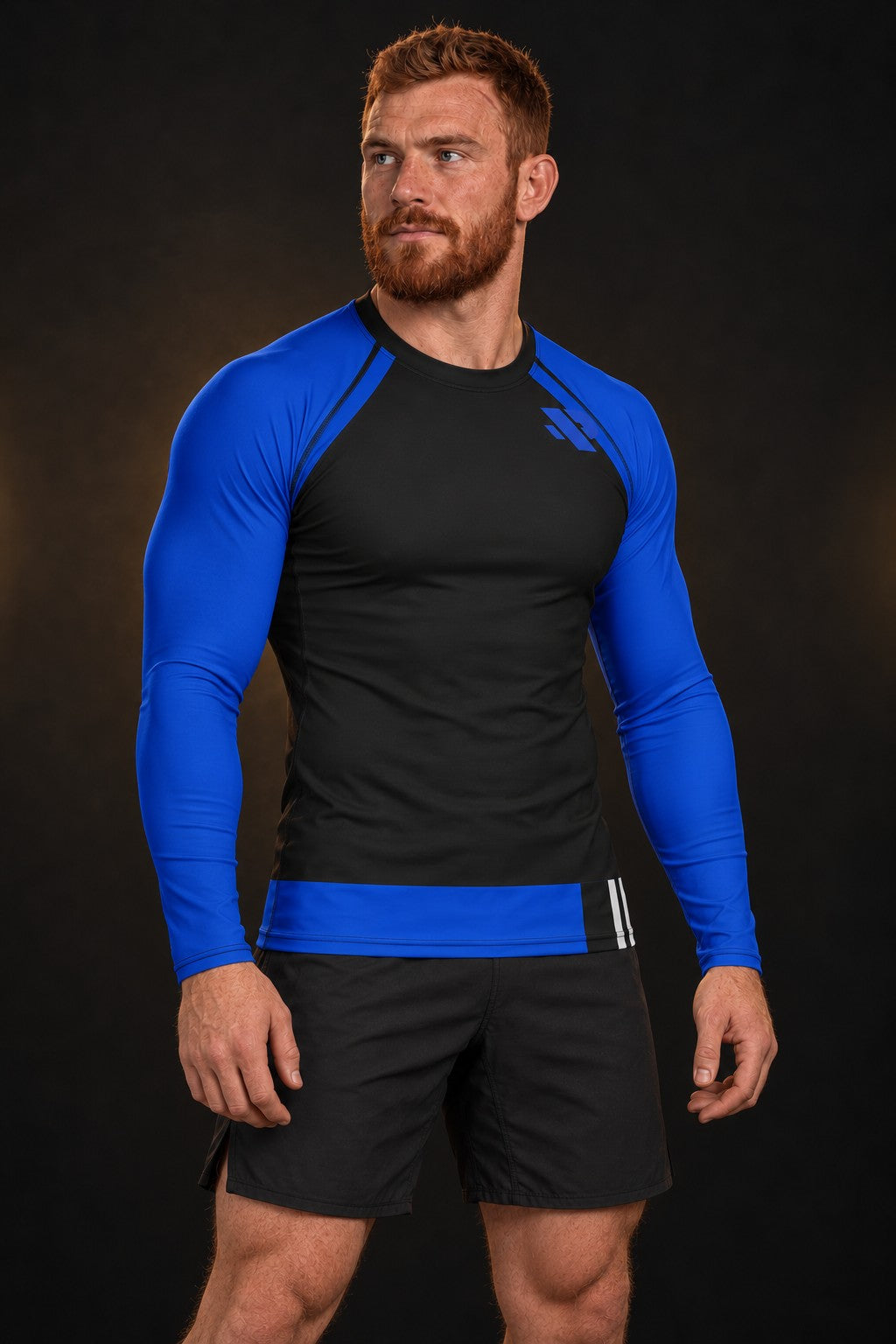 Rash guard Ranked Ceinture Bleue manches longues homme, large bande bleu roi à la taille et manches bleues, fond noir, vue de face